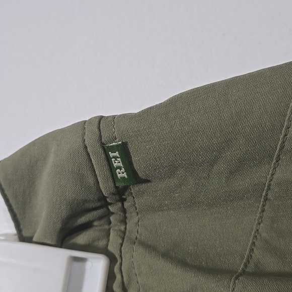 REI Forest Green Skort with Zip Pocket 16 - Picture 5 of 9